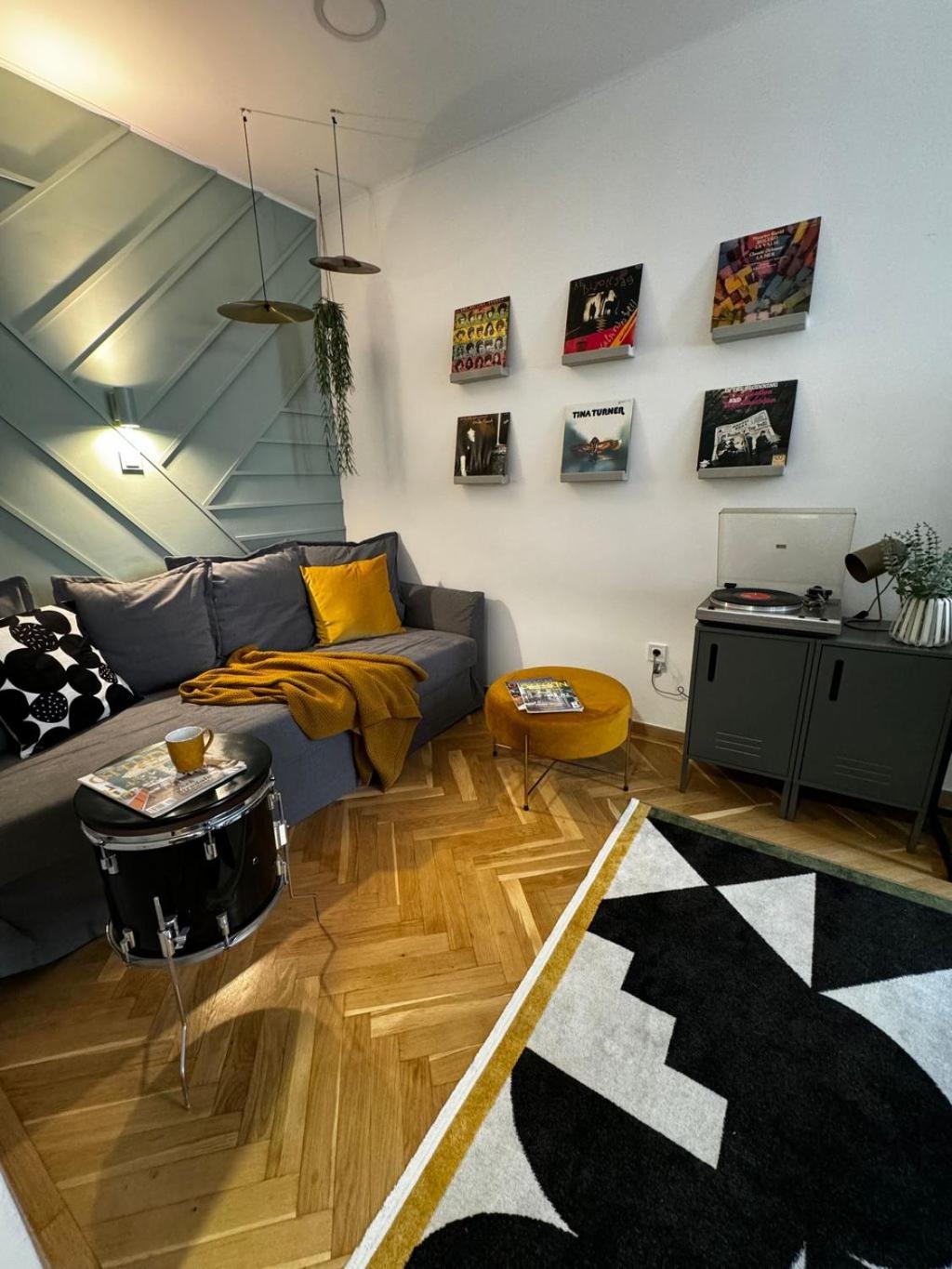 Music Designed Apartmant Westend *