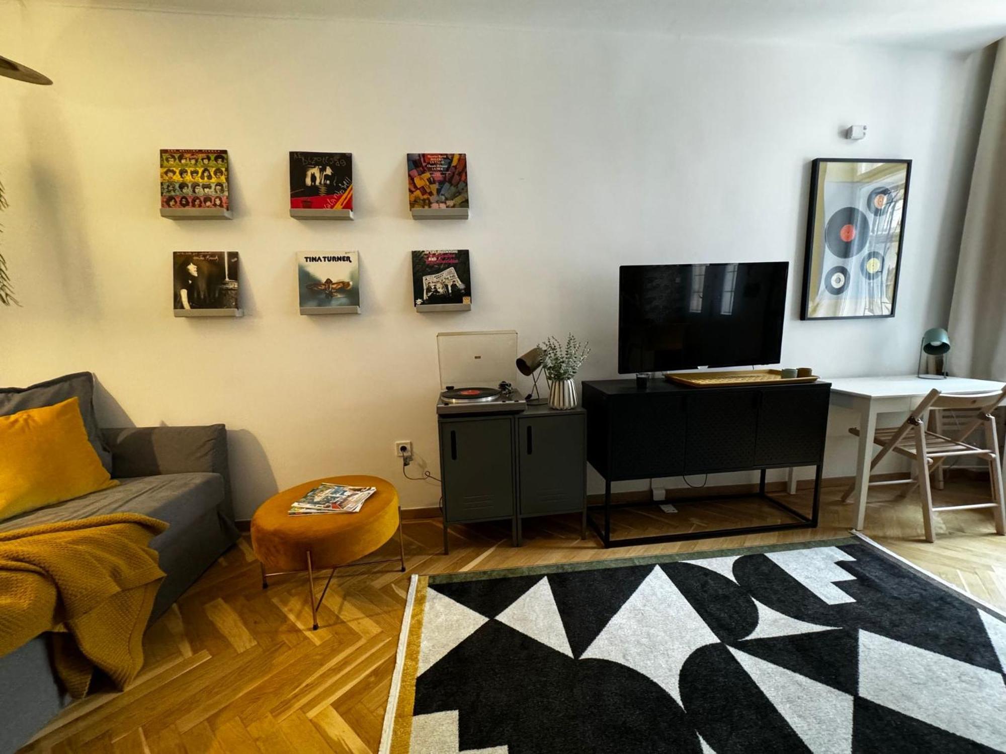 Apartament Music Designed Apartmant Westend *