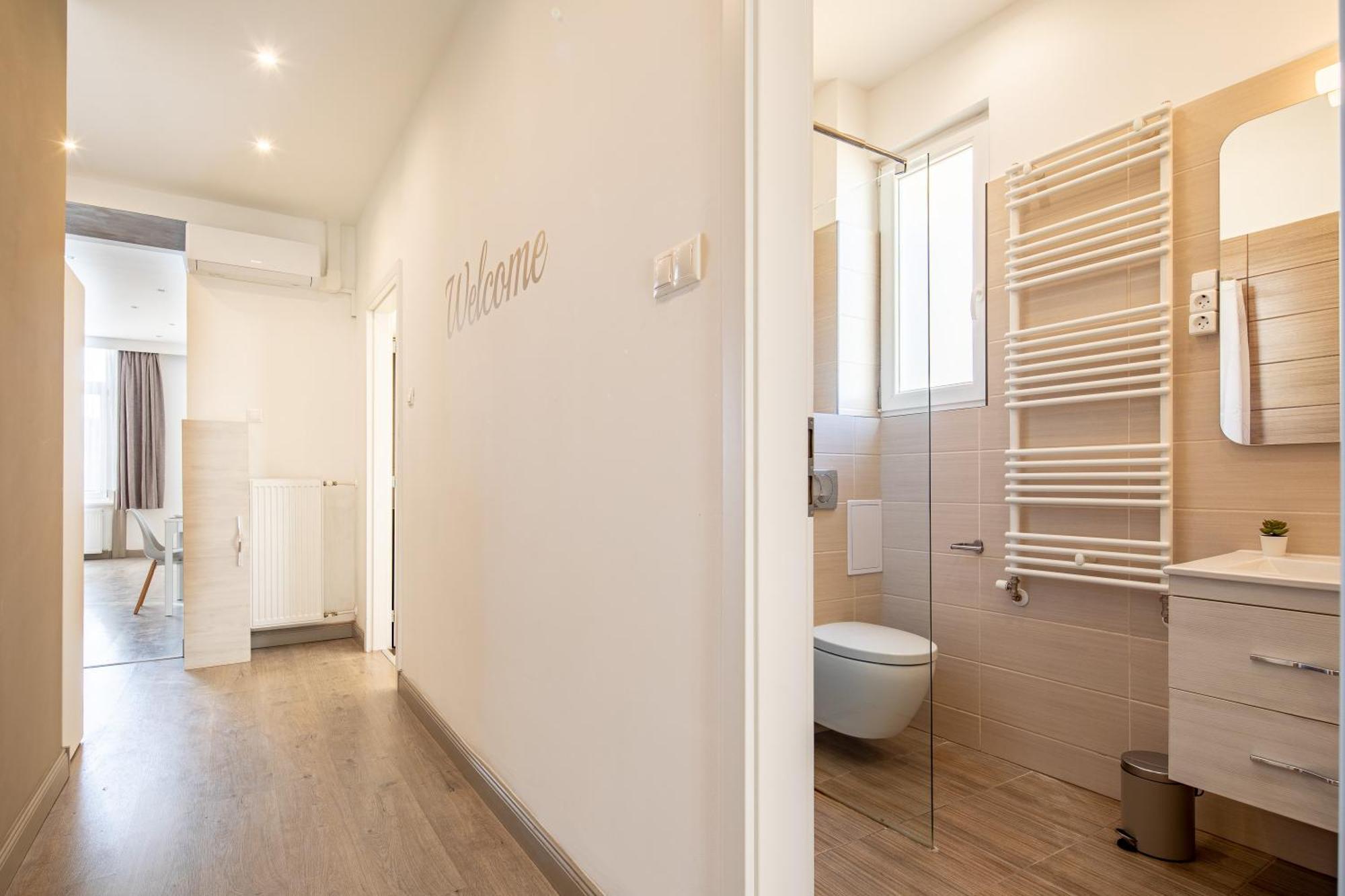 Sunny Three Bedroom Apartman Budapest