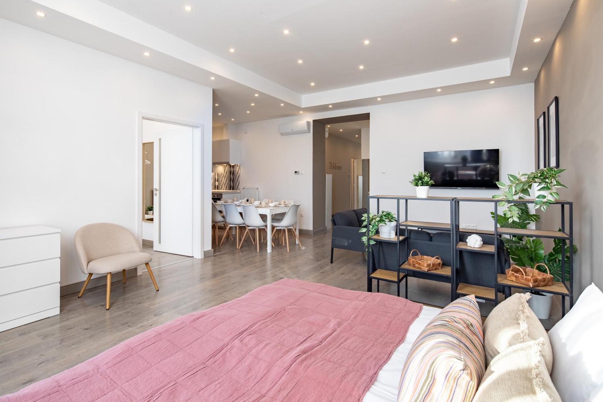 Sunny Three Bedroom Apartman *