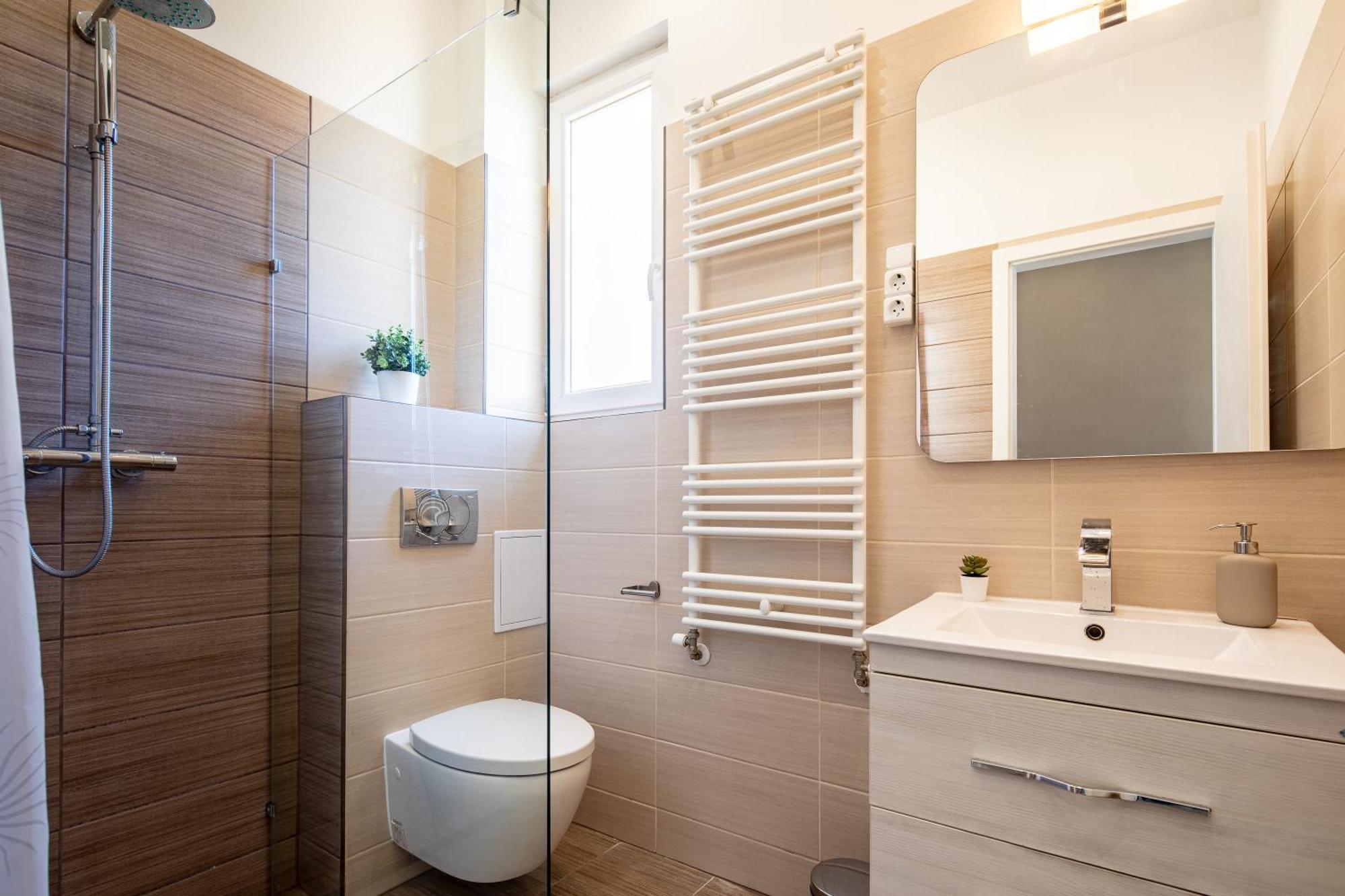Sunny Three Bedroom Apartman