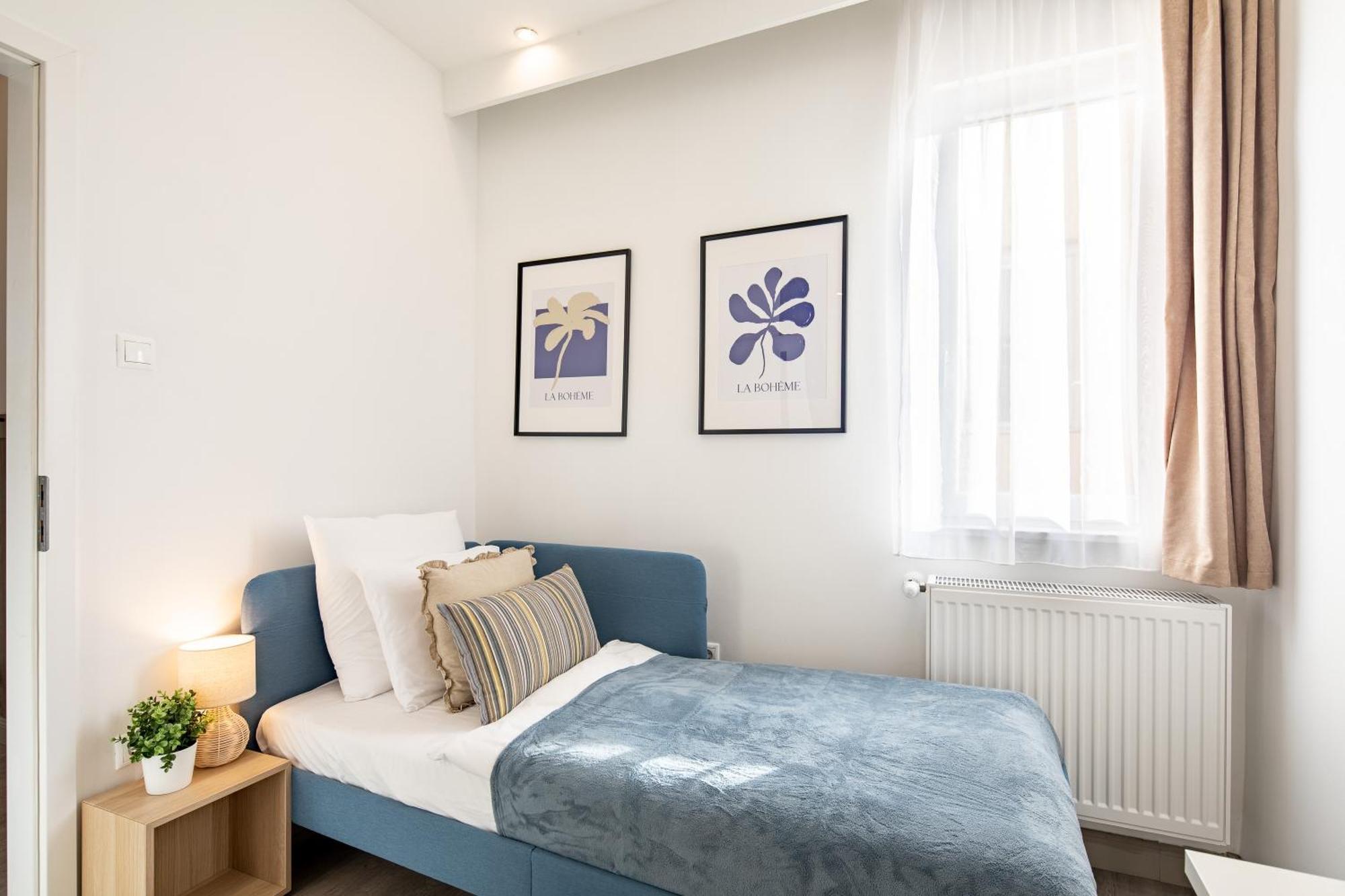 Sunny Three Bedroom *