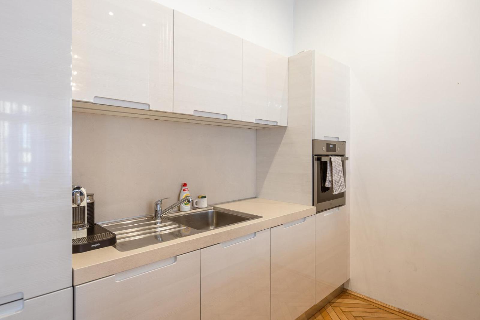 Garys Bright And Spacious Two Bedroom Flat Near Danube Appartement Budapest