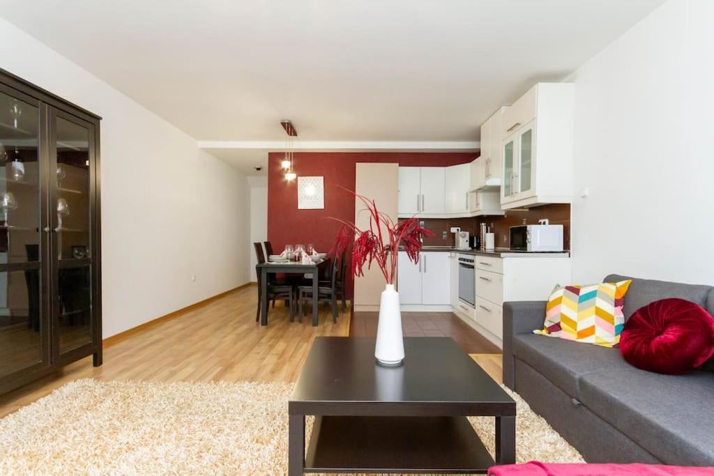Apartamento Family Lux Lounge In Voeroesmarty Street By Nw *