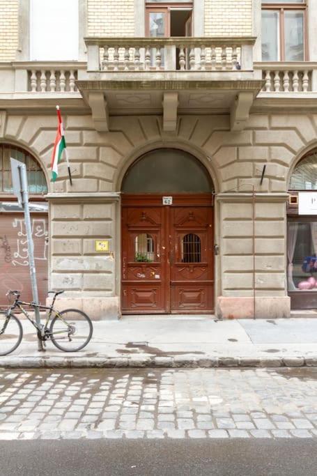 Apartamento Family Lux Lounge In Voeroesmarty Street By Nw Budapest