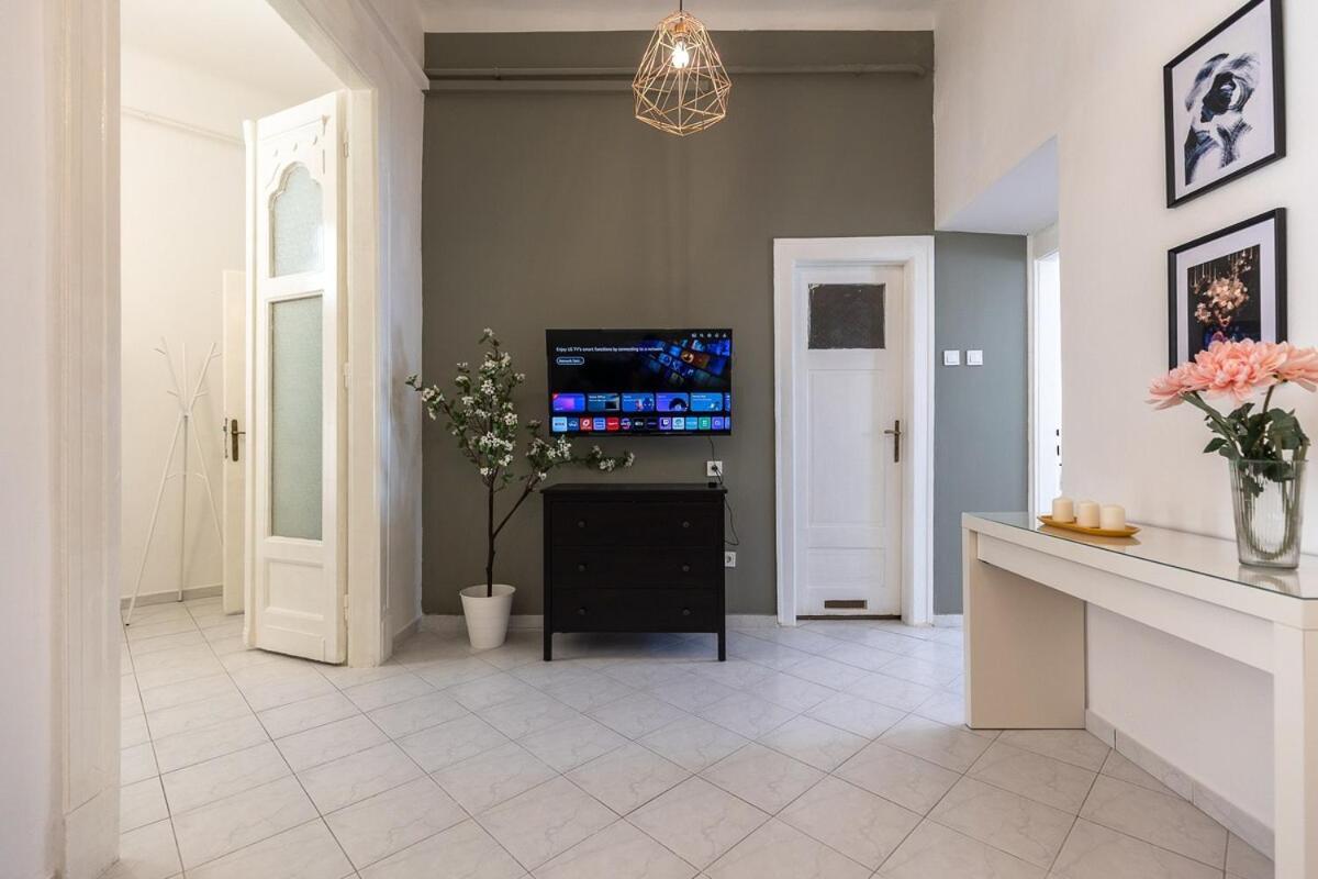 The Urban Heaven Apartment