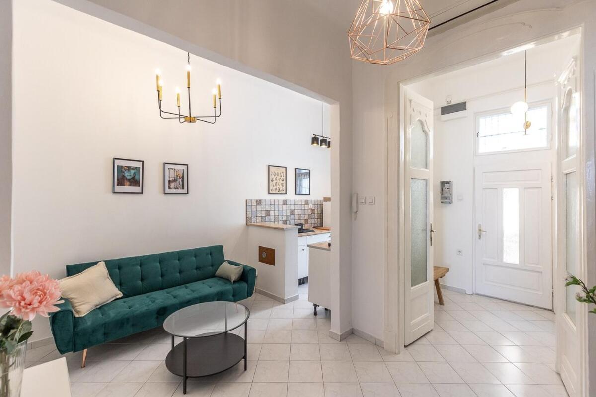 The Urban Heaven Apartment
