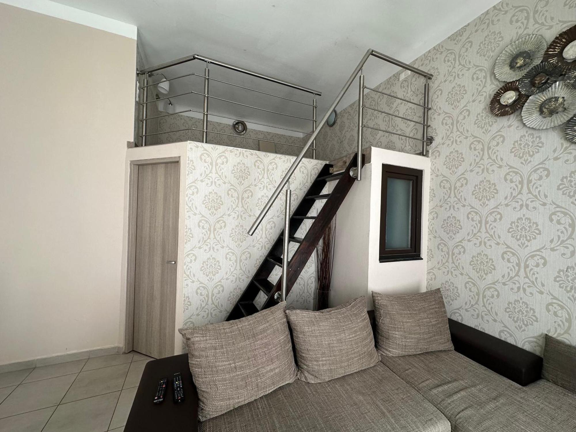 Bright Apartment In The Most Beautiful Street Of Budapest Vaci Street, Fashion Street Appartamento *