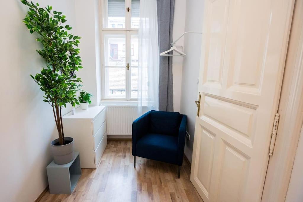 Apartmán Opera With Three Bedroom W Ac