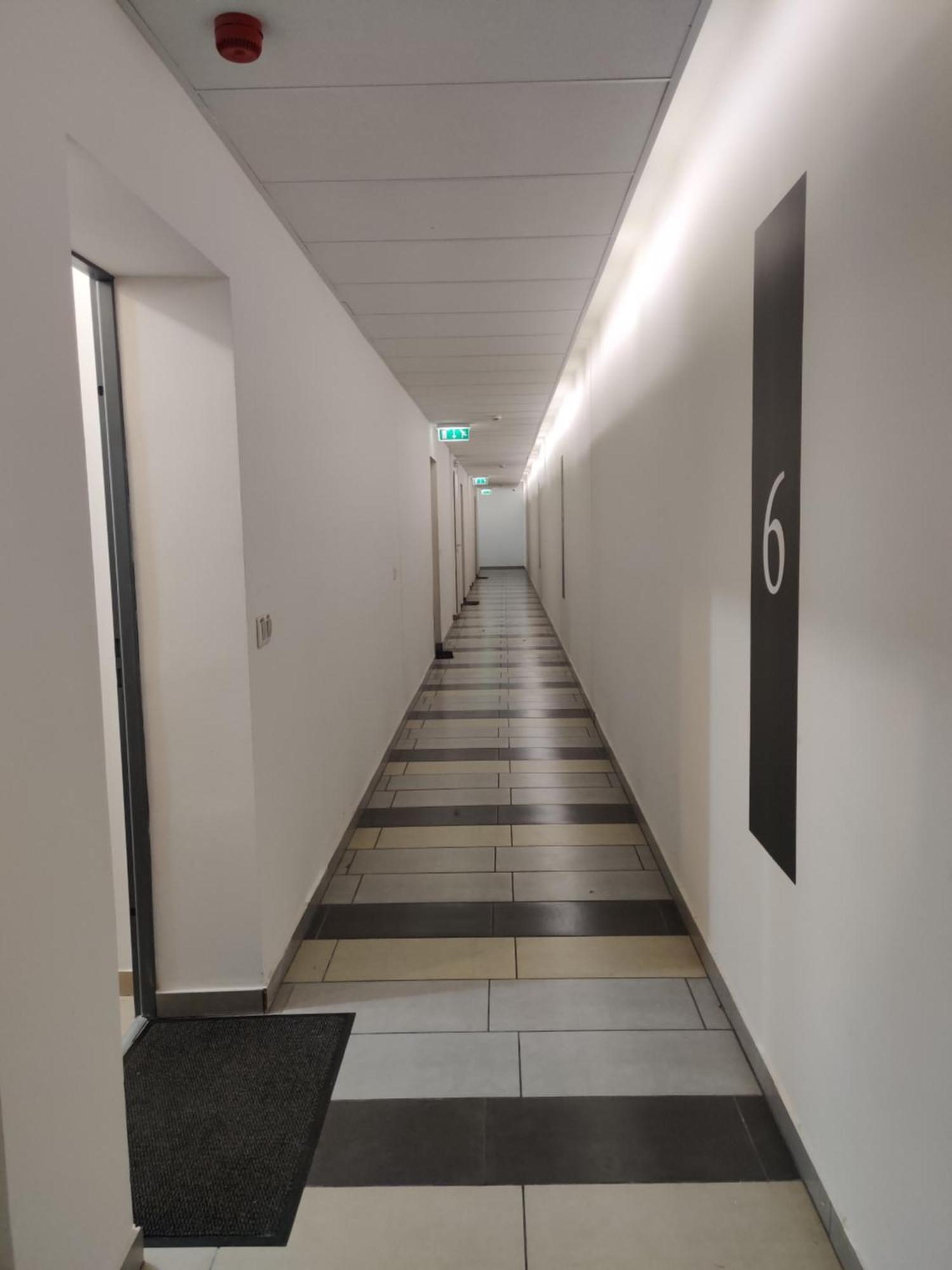 Appartement Corvin Black Bird *