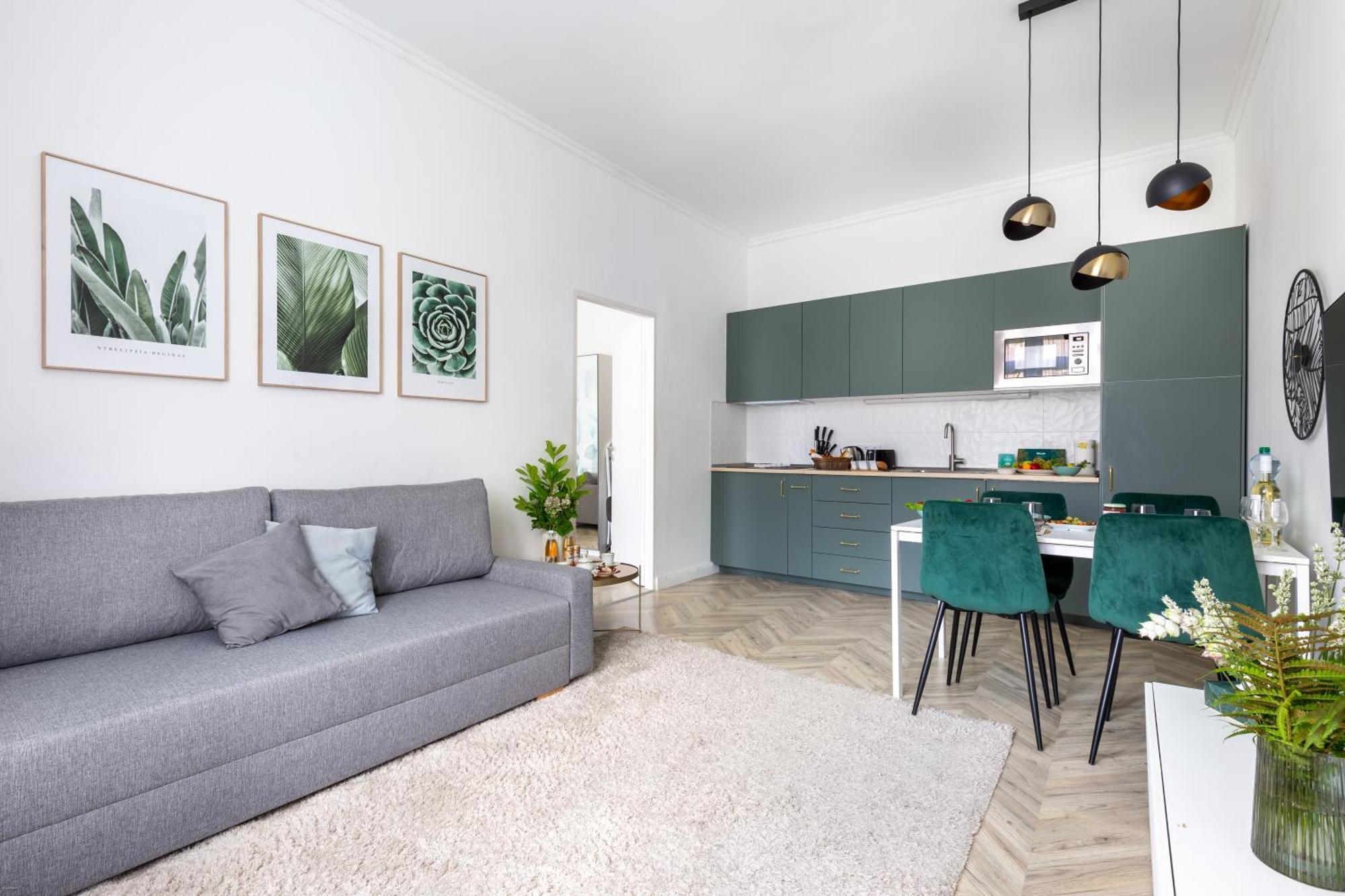 Kiraly By Stn Apartman *