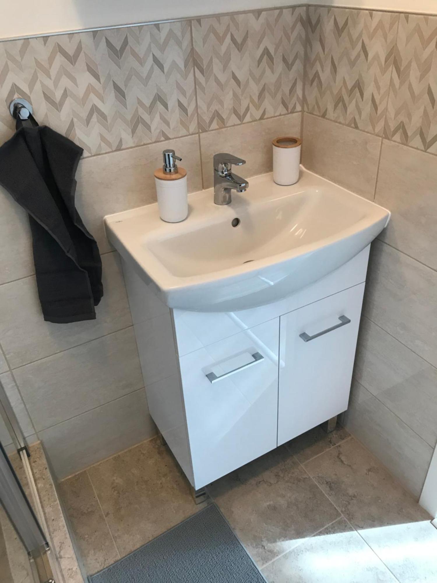Beautiful Newly Refurbished Studio,fully Equipped Walking Distance To The Park Where Will Find The World Famous Szechenyi Thermal Bath Spa, Museums , And The Capital Circus , Ac, Smart Tv, High Speed Internet Apartment