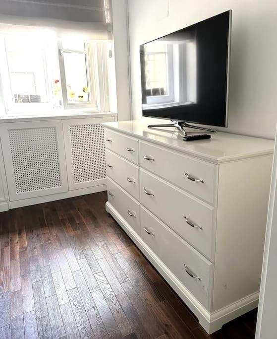 Luxury Flat In Downtown With Free Parking Budapest