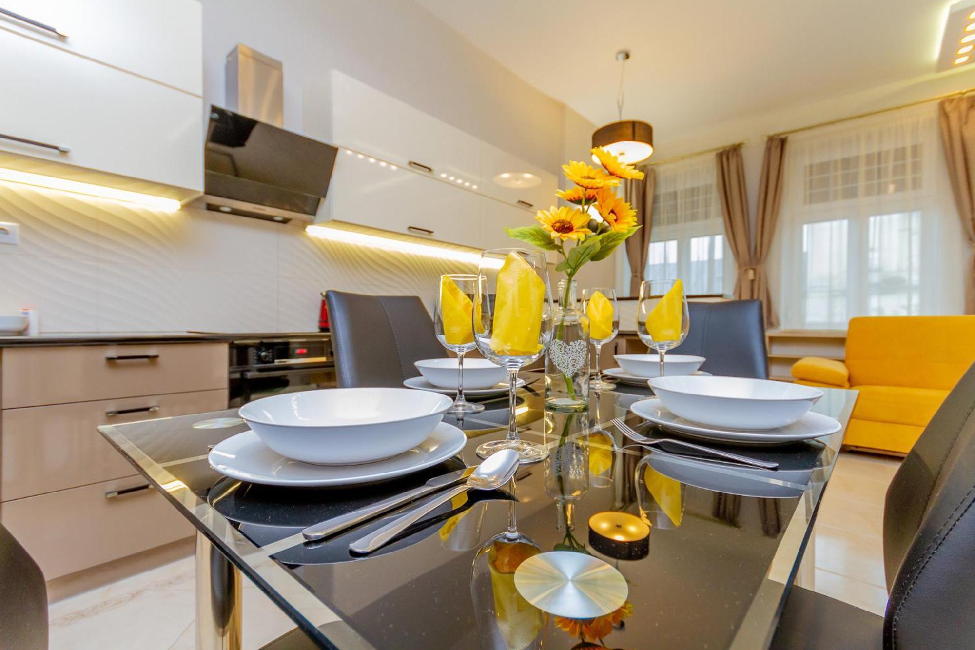 Luxury With Balcony And Sauna Apartament Budapeszt