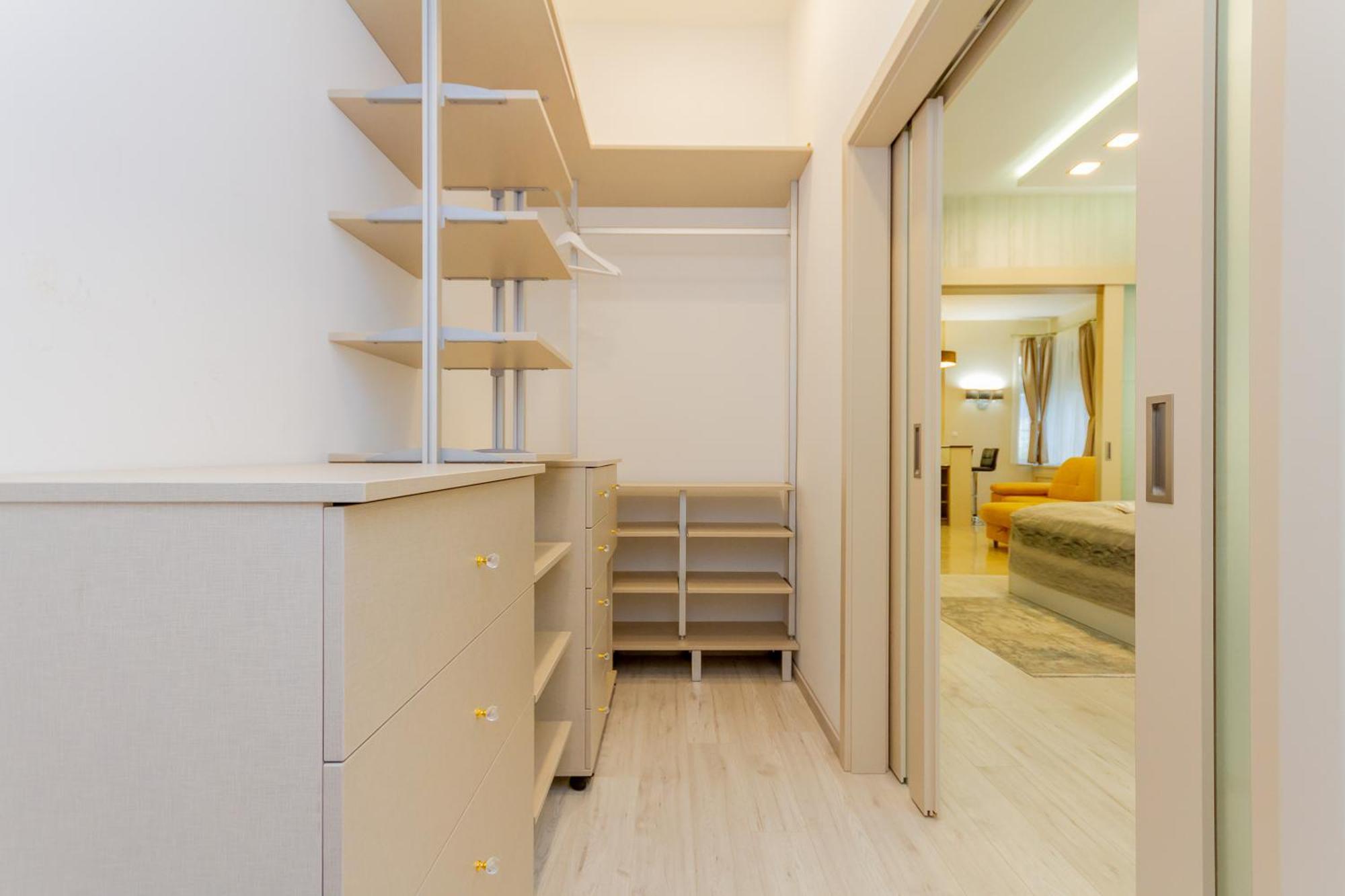 Luxury With Balcony And Sauna *