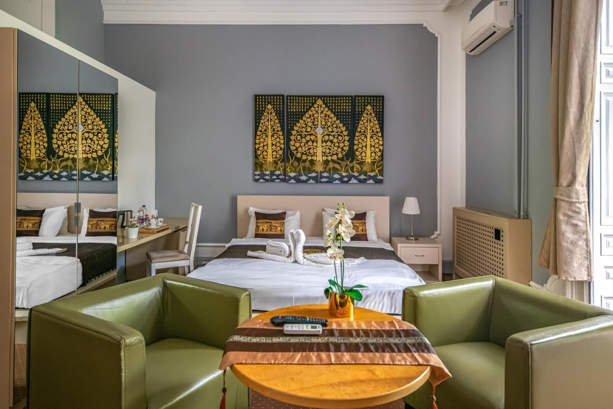 Andrassy Thai 3*
