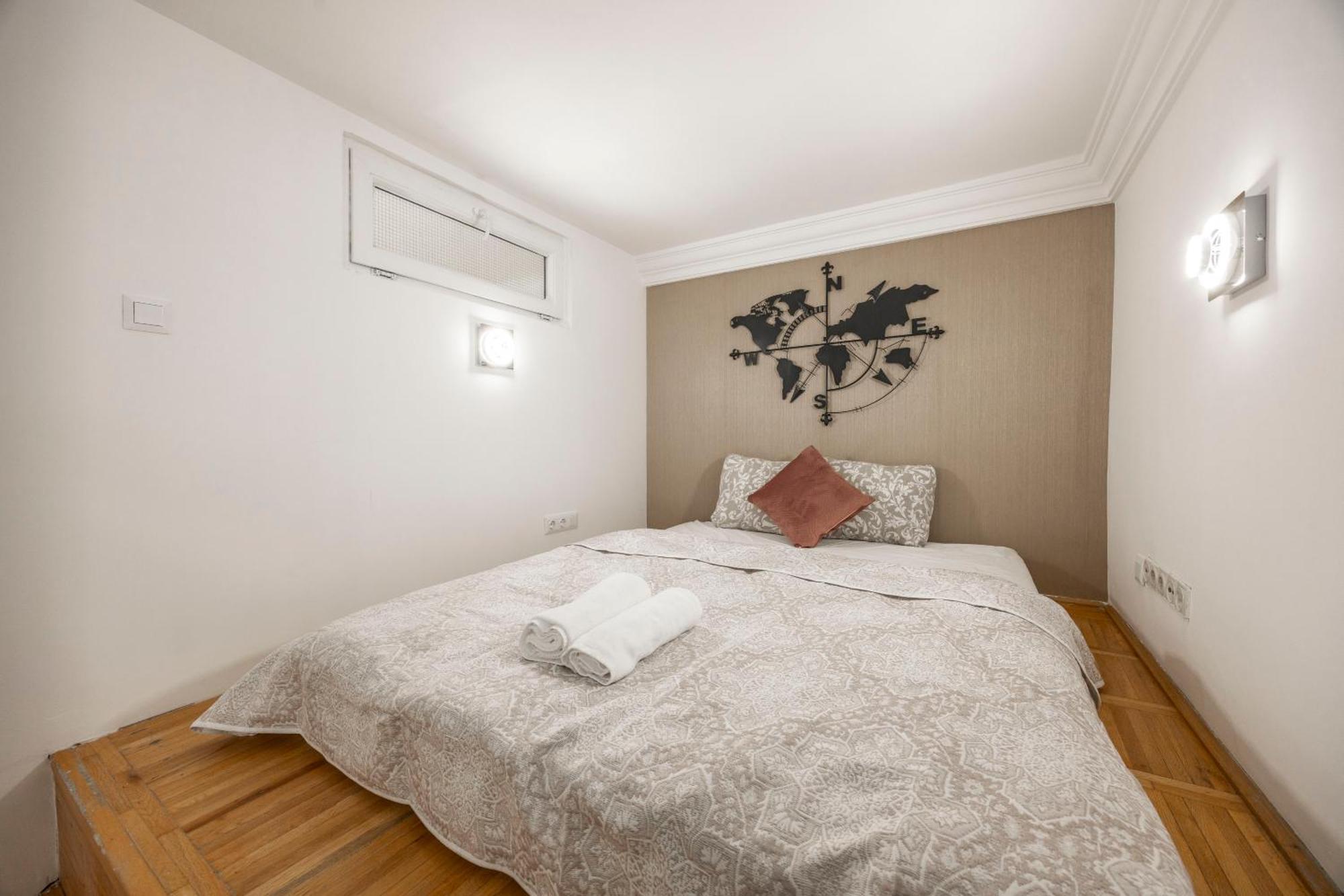 Classy Quentin Dream In The Heart Of Apartament *