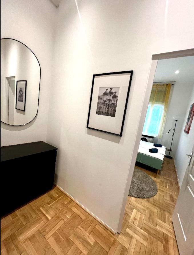 Double Treat By Nw * Budapest