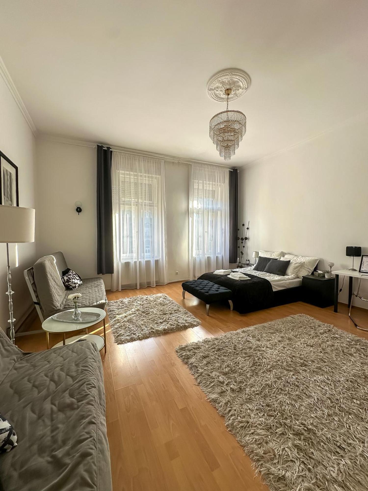 Apartment Elizabeth Boulevard