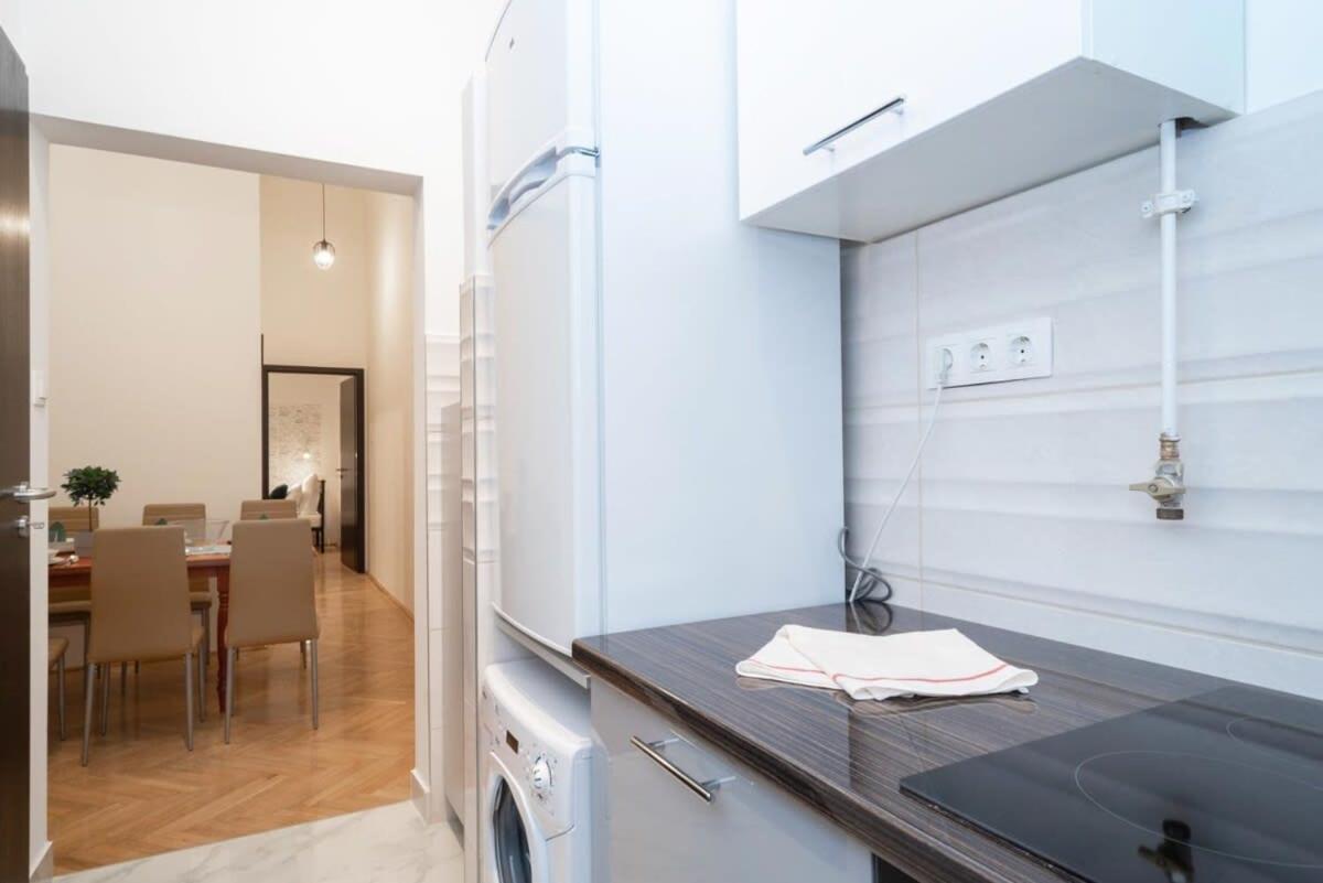Ultra Large Stylish Appartamento