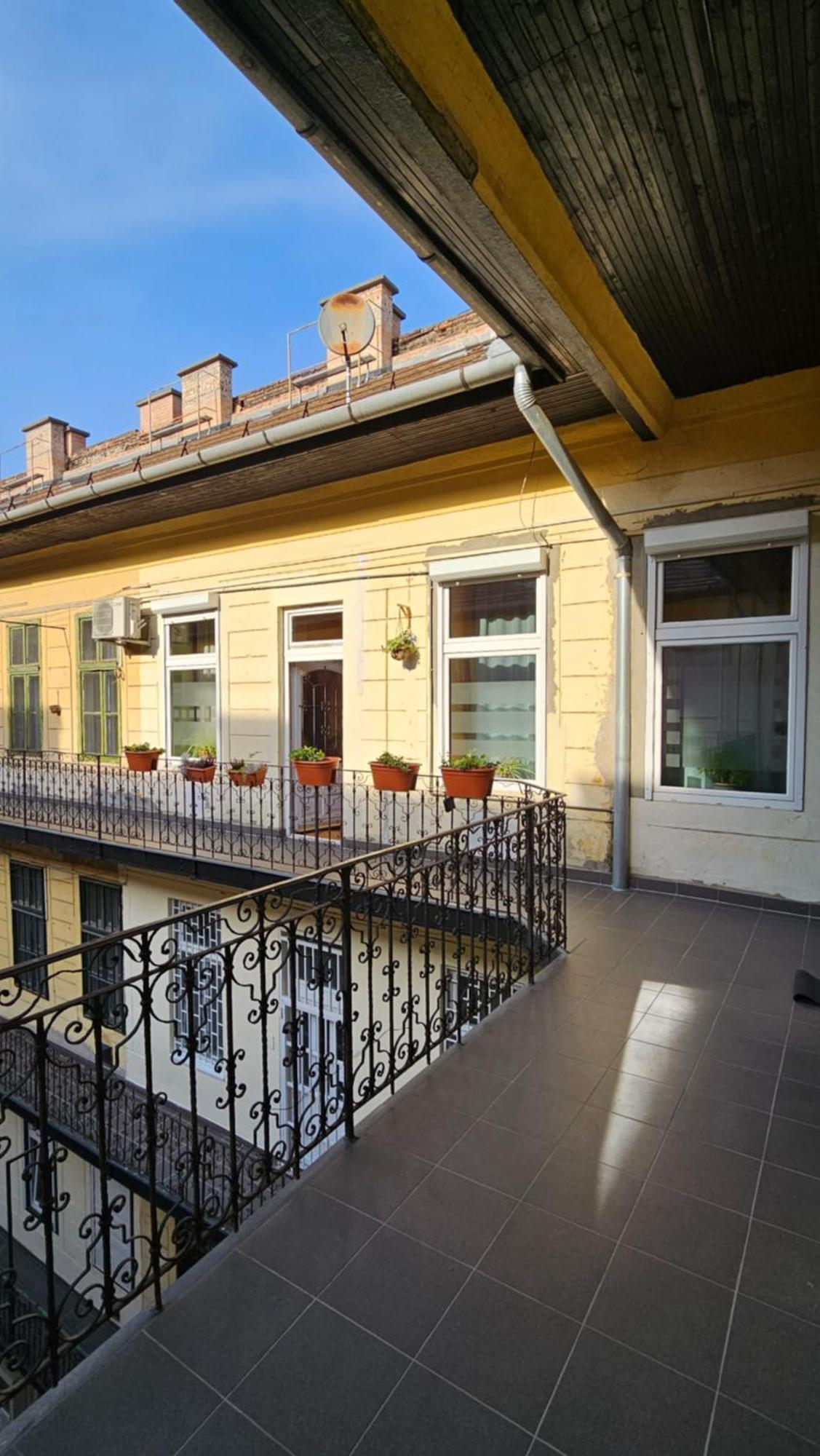 Appartement Citypark Getaway Quiet Historic Flat & Free Parking Boedapest