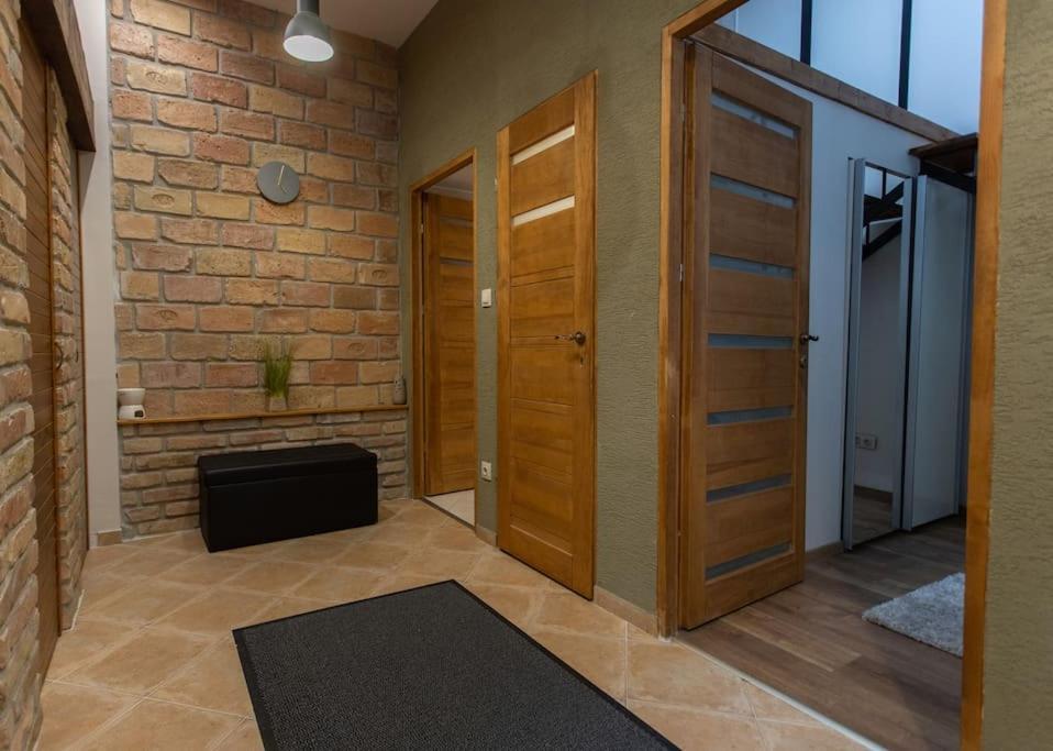 Quiet And Stylish City Park Flat Apartment Budapest