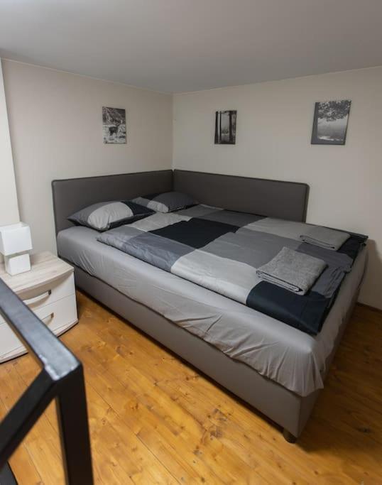 Apartment Quiet And Stylish City Park Flat *