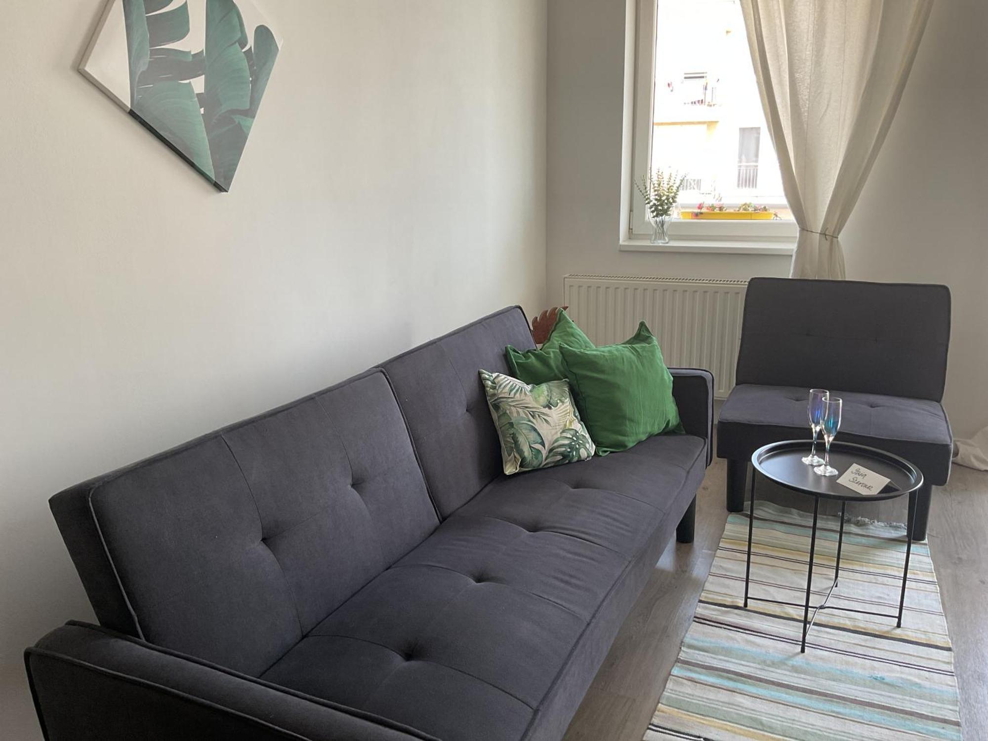 Urban Green Oasis In The Center Of Apartment Budapest