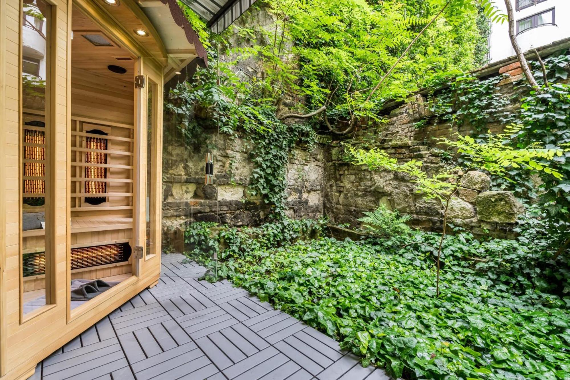 Wellness Wonderland Garden, Sauna, Jacuzzi In Cbd Apartamento Budapest