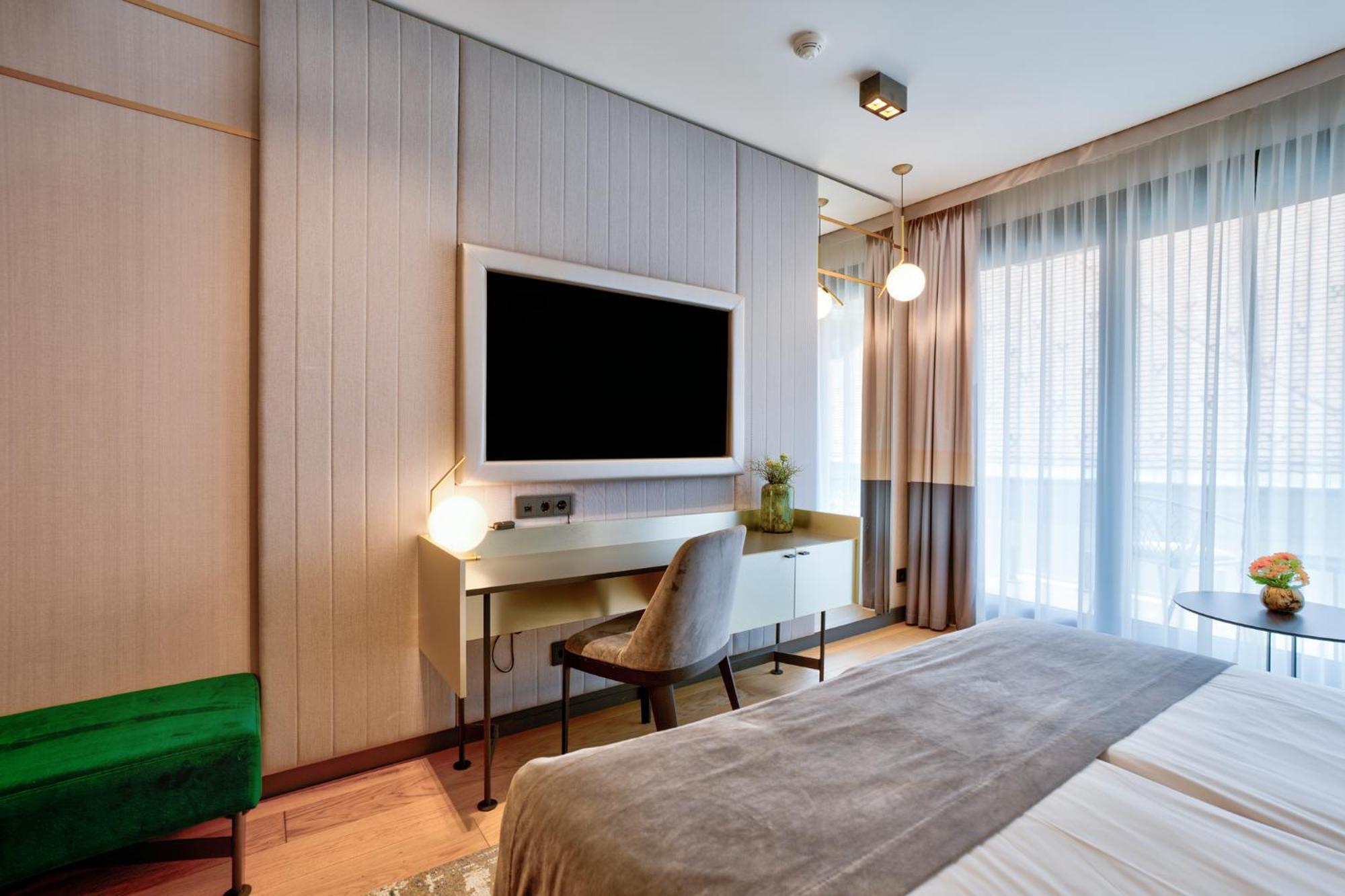 Emerald Downtown Luxury By Continental Group 2* Budapest