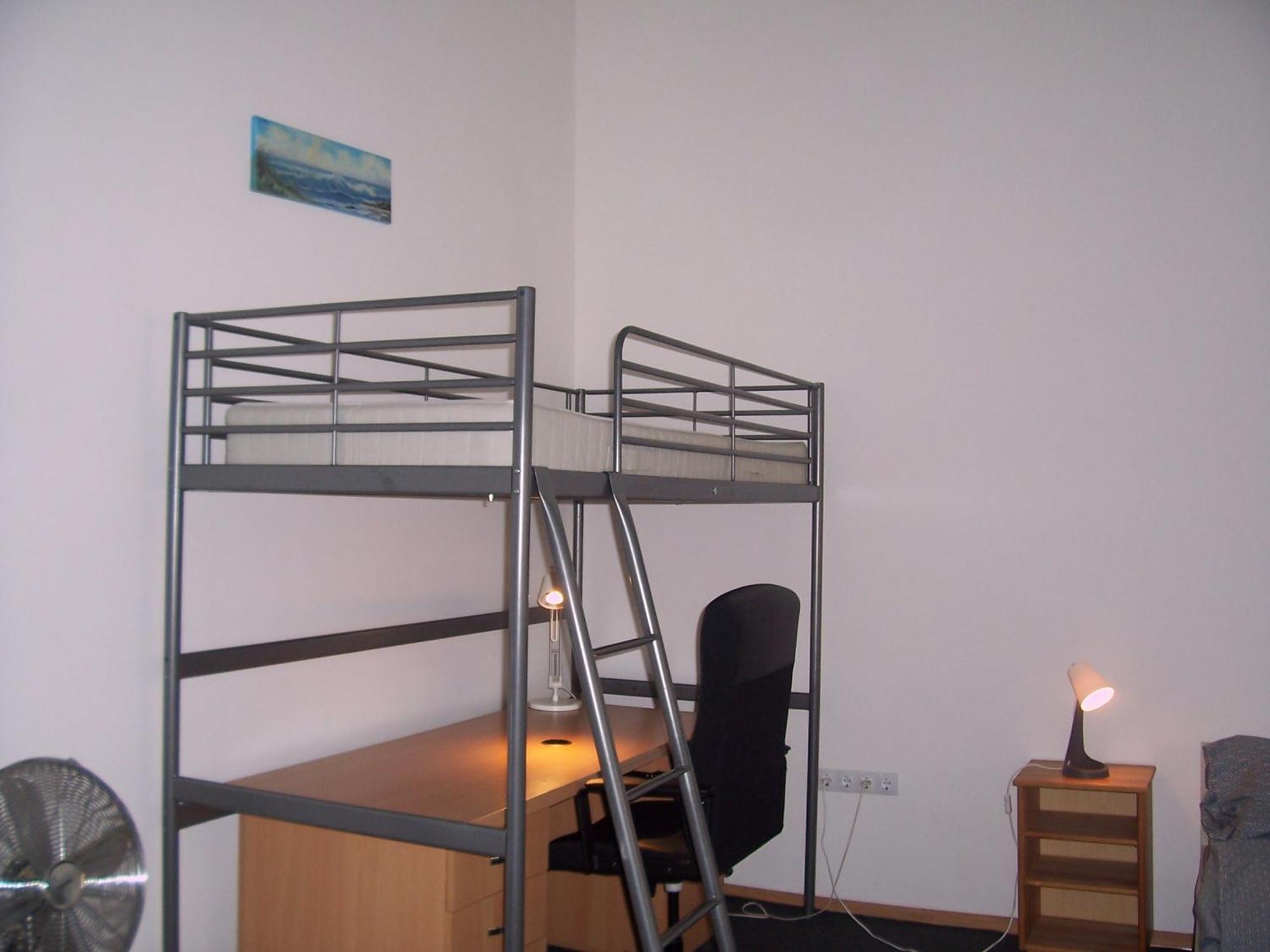 Universal Hostel *
