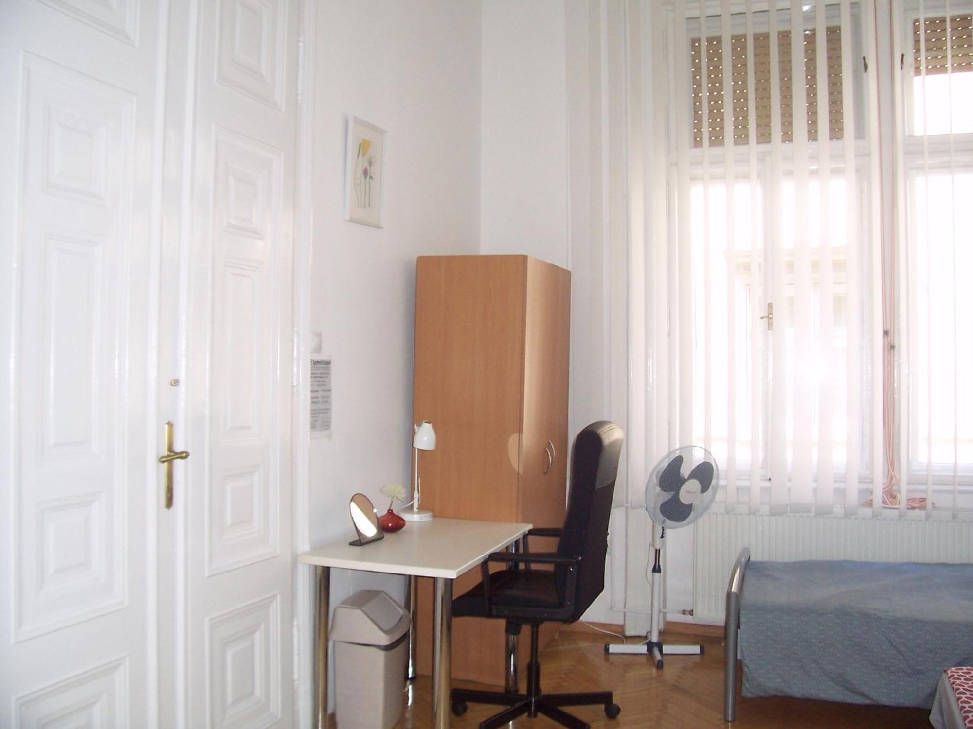 Universal Hostel *