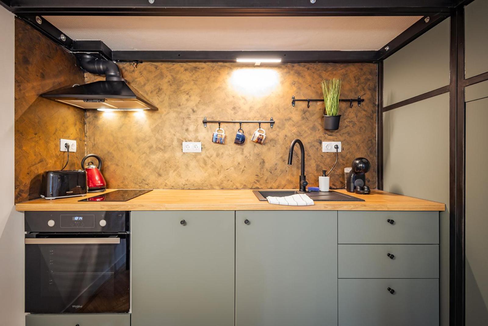 Rumbastic New - Location With Ac Apartamento Budapest