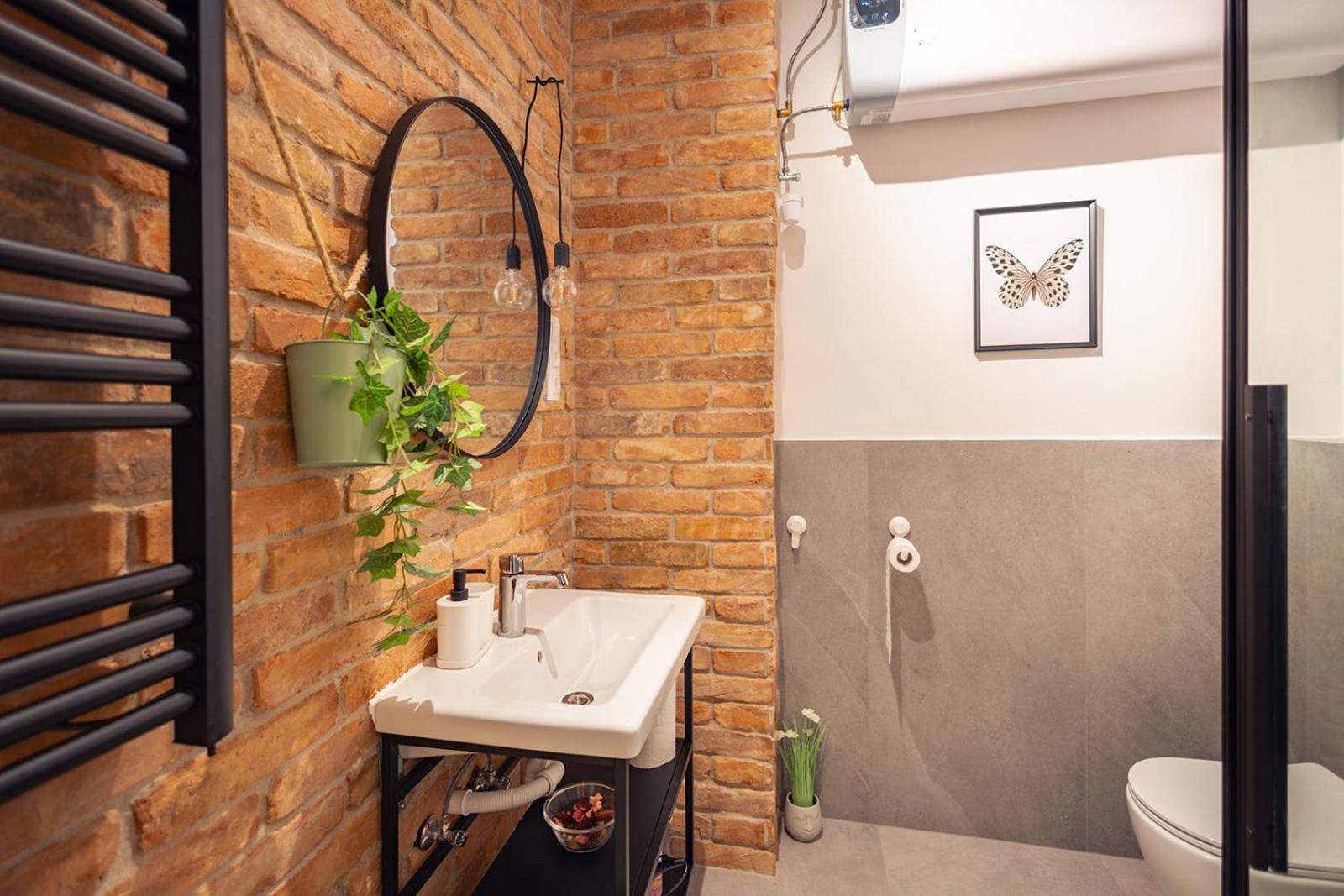 Rumbastic New - Location With Ac Budapest