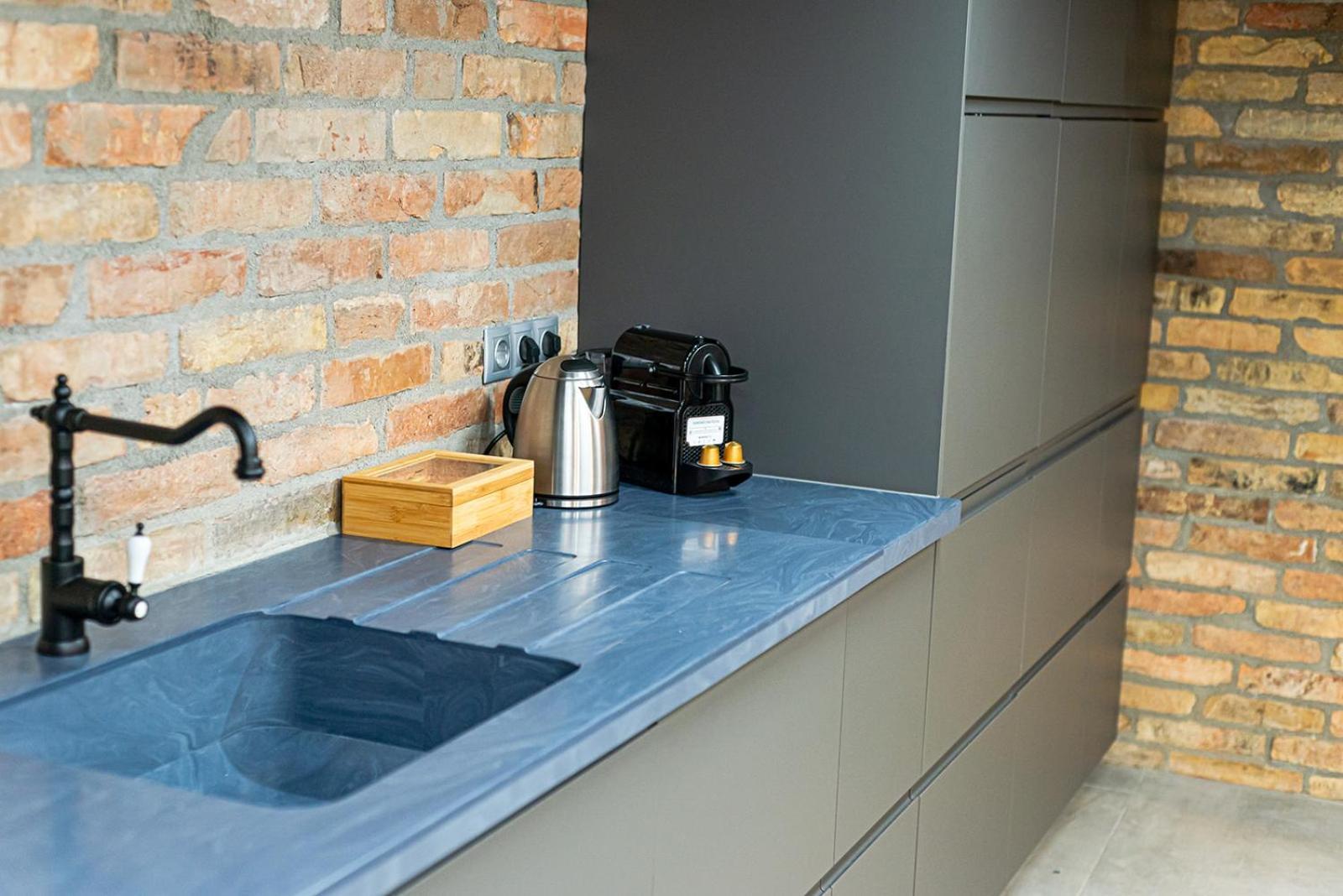 K35 Industrial Loft - Modern Loft In The Heart Of