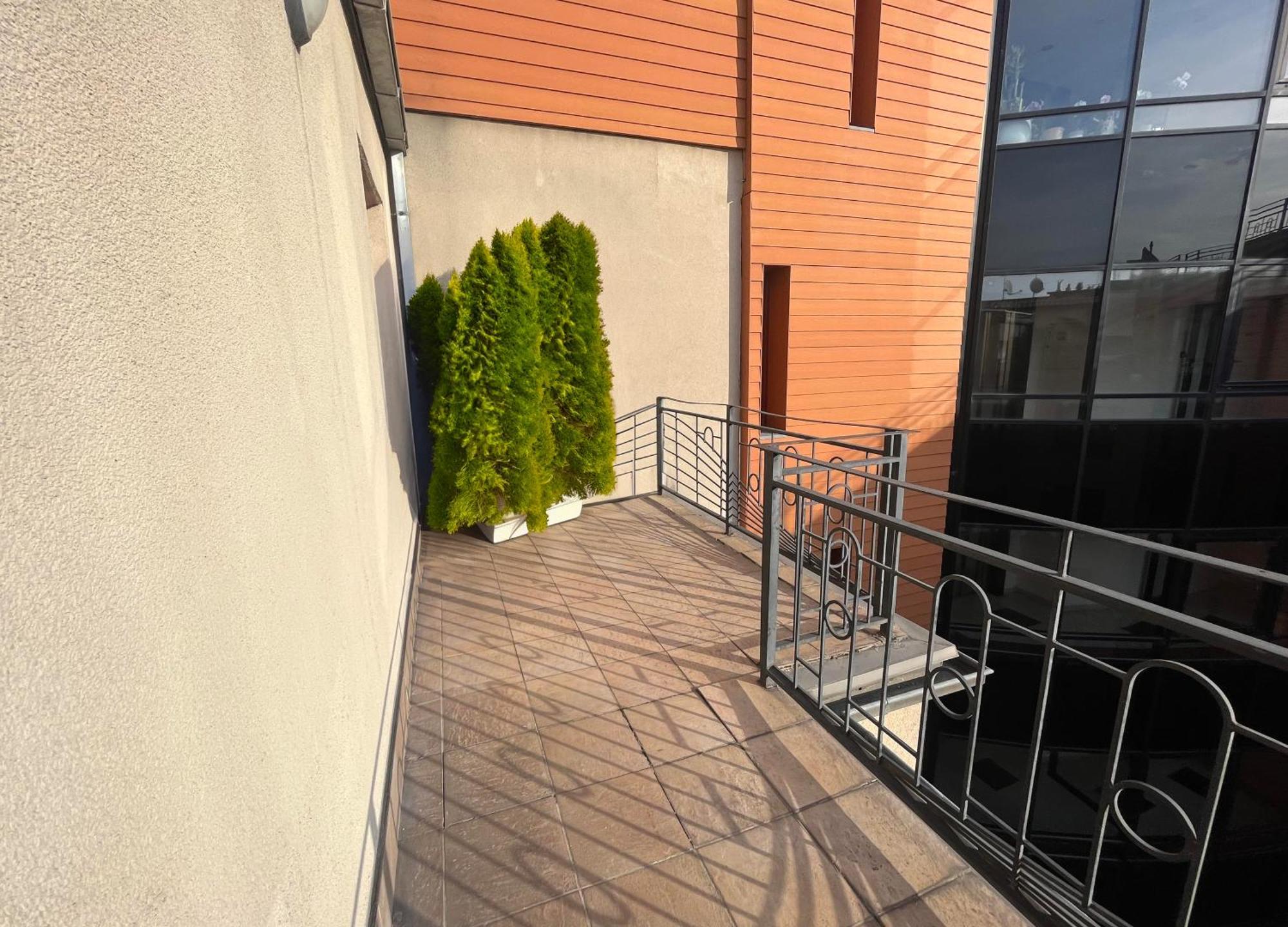 Leda Deluxe Apartment *