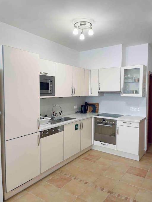 Appartamento Comfort -2bedroom,central,balcony,elevator,ac
