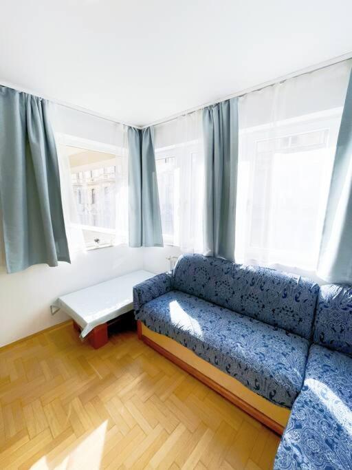 Appartamento Comfort -2bedroom,central,balcony,elevator,ac *