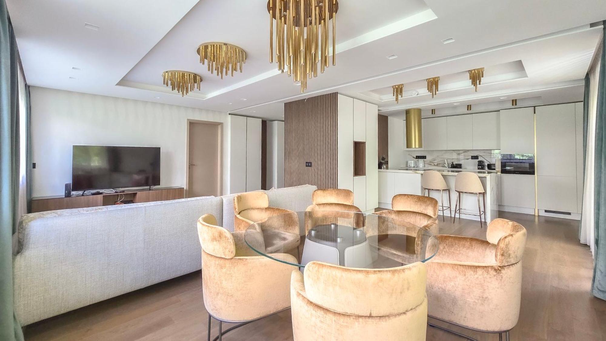 Sun Hill Luxury