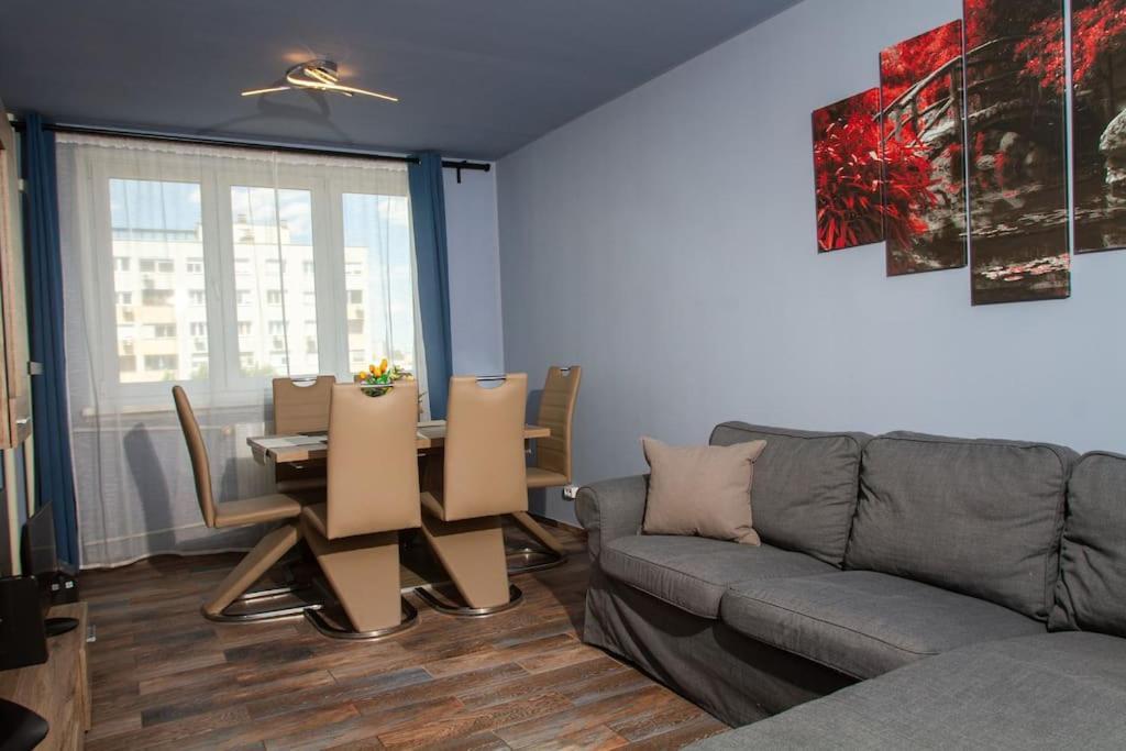 Gery's Apartment *