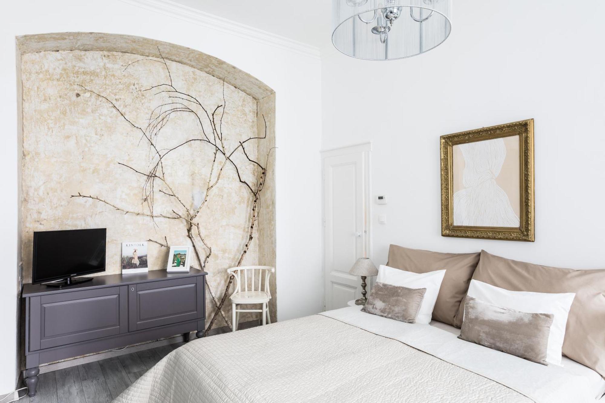 Stylish In The Heart Of The Center With Air Conditioner Appartamento
