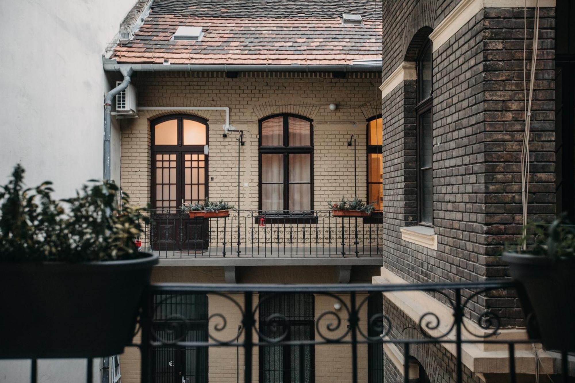 Stylish In The Heart Of The Center With Air Conditioner Appartamento