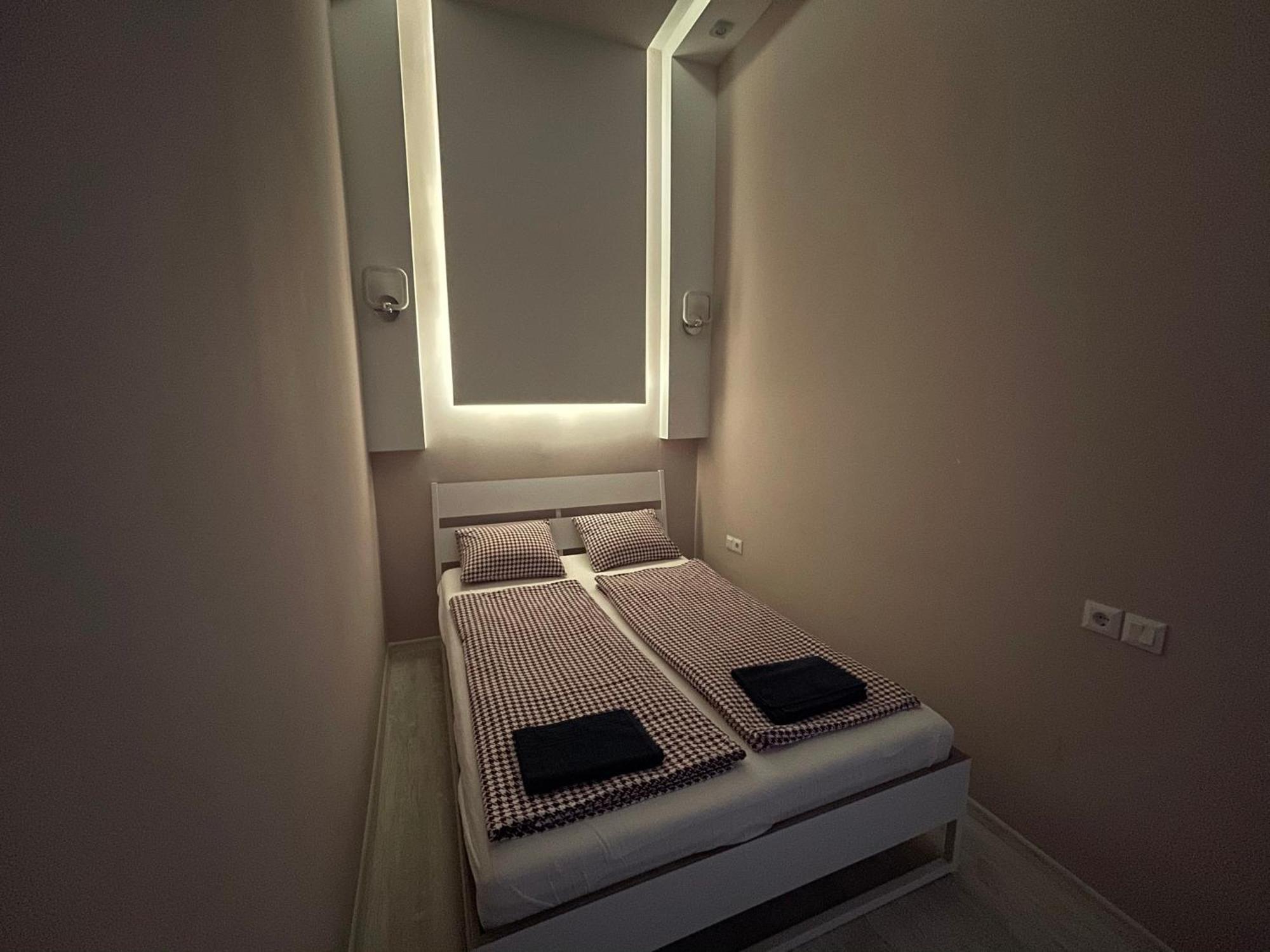 Sapphire - 5 Rooms, 2 Bathrooms