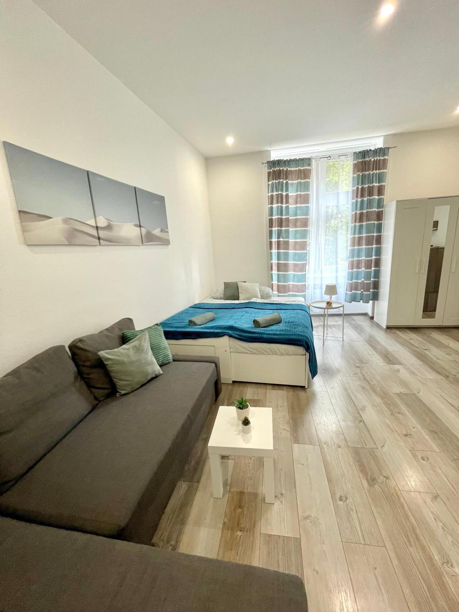 Relax With 2 Bedroom, 2 Bathroom For 6 People In The Centre Free Coffee Budapest