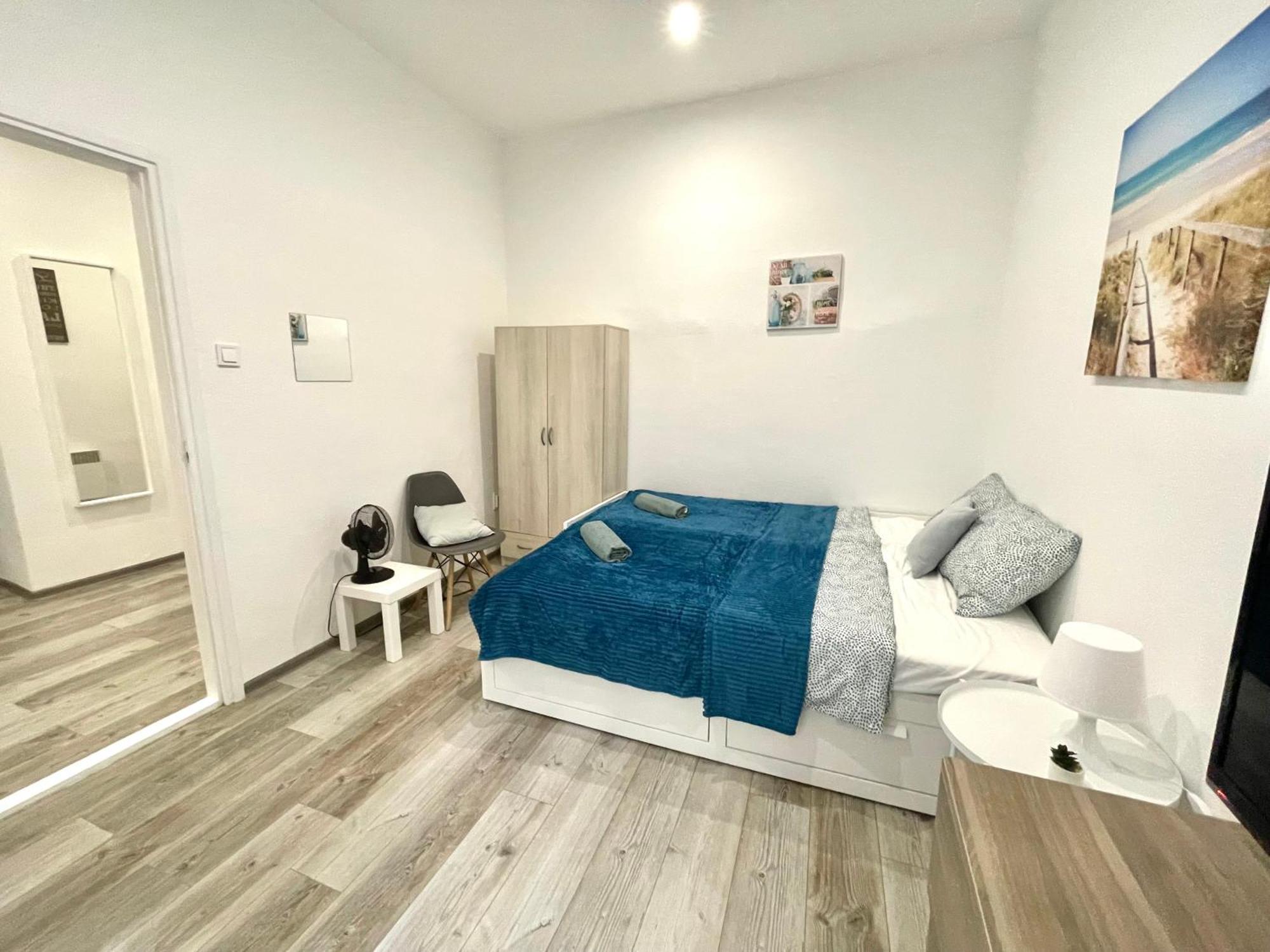 Lägenhet Relax With 2 Bedroom, 2 Bathroom For 6 People In The Centre Free Coffee *