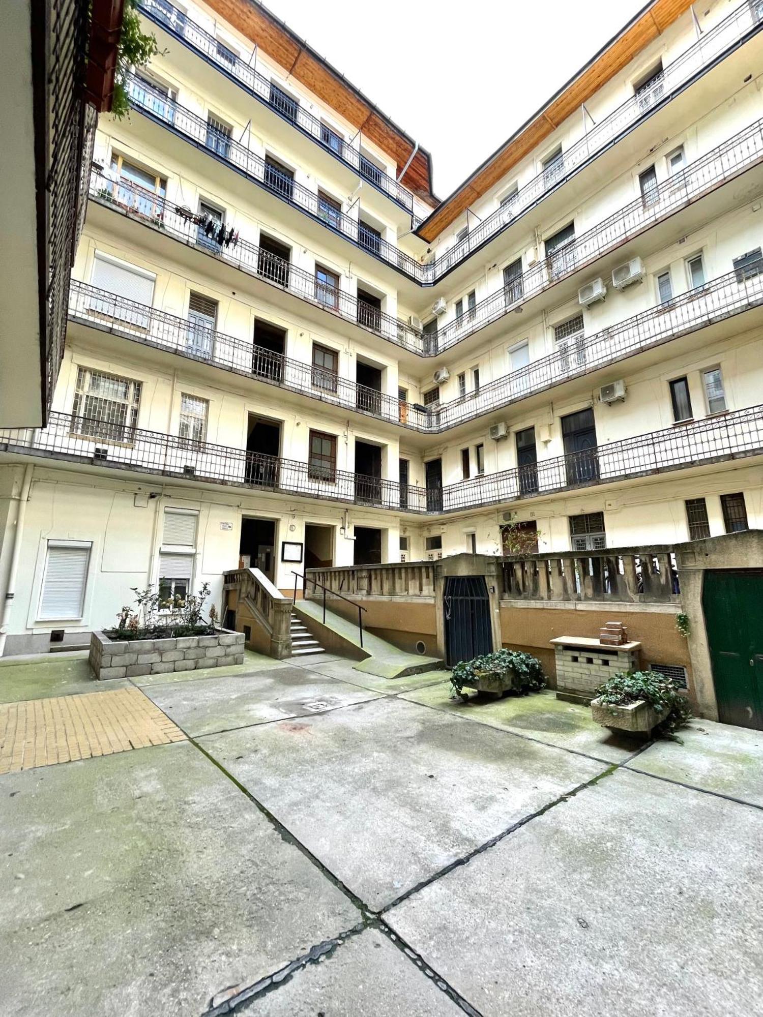 Relax With 2 Bedroom, 2 Bathroom For 6 People In The Centre Free Coffee Lägenhet *