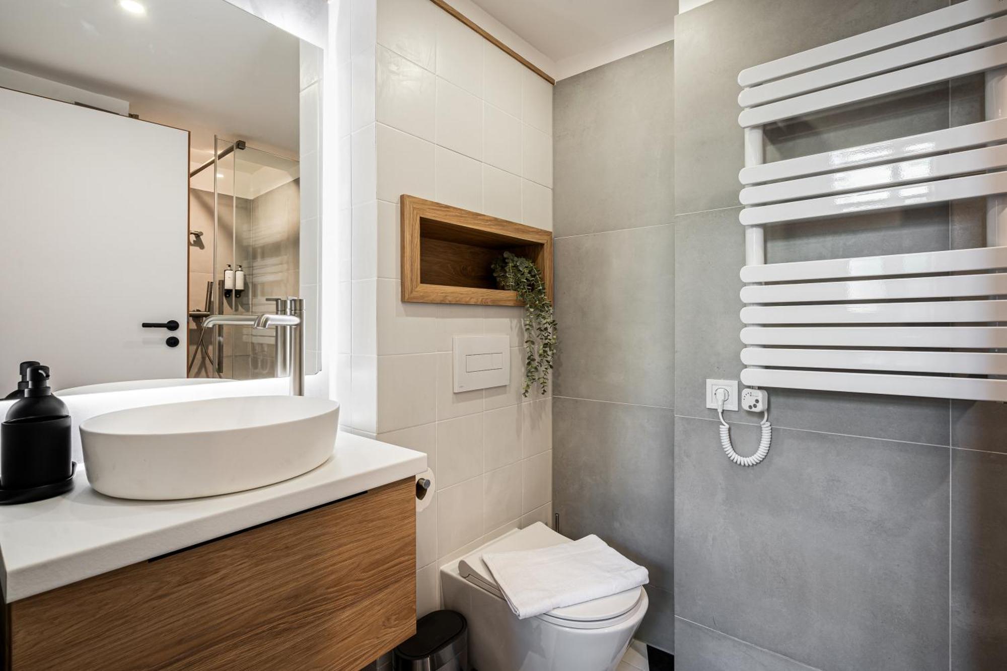 K22 - Kertesz Cozy Retreat - Location By Bqa Apartment *