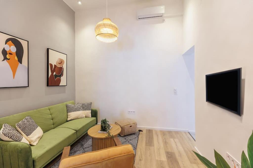 Chic 2 Bedrooms Apartmán *