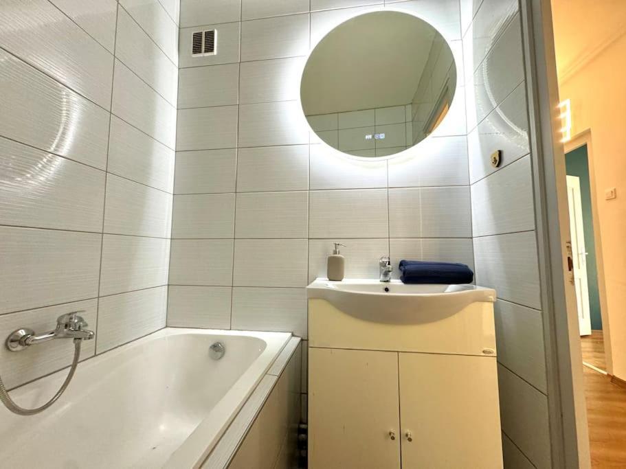 Apartamento Szigony - Spacious Budapest