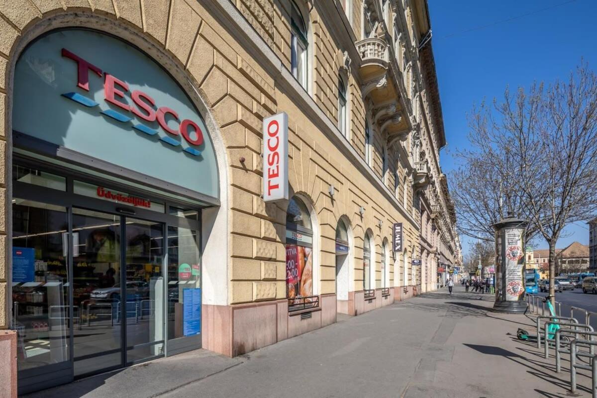 - New - Comfy Ac Apartment Budapest